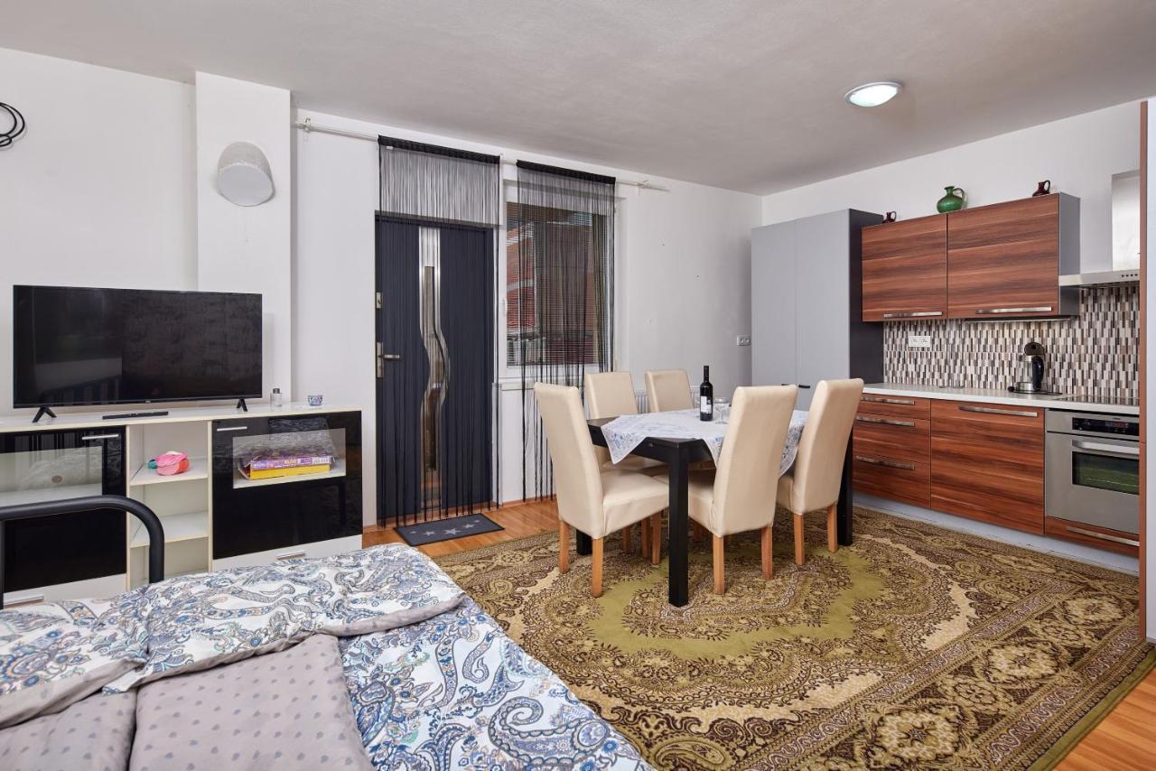 Cutie Apartment Μπρατισλάβα Εξωτερικό φωτογραφία
