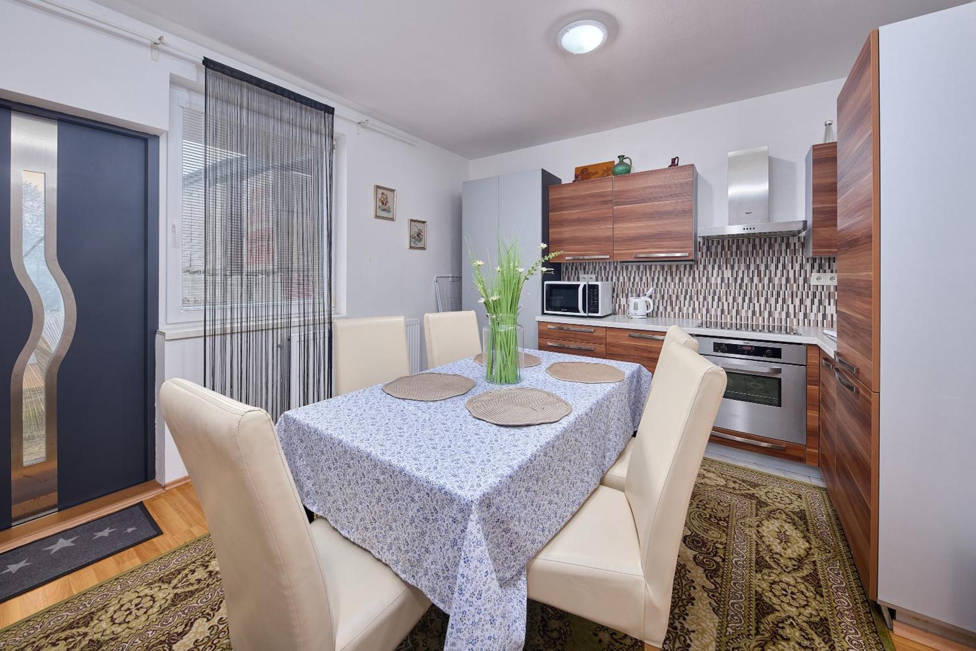 Cutie Apartment Μπρατισλάβα Εξωτερικό φωτογραφία